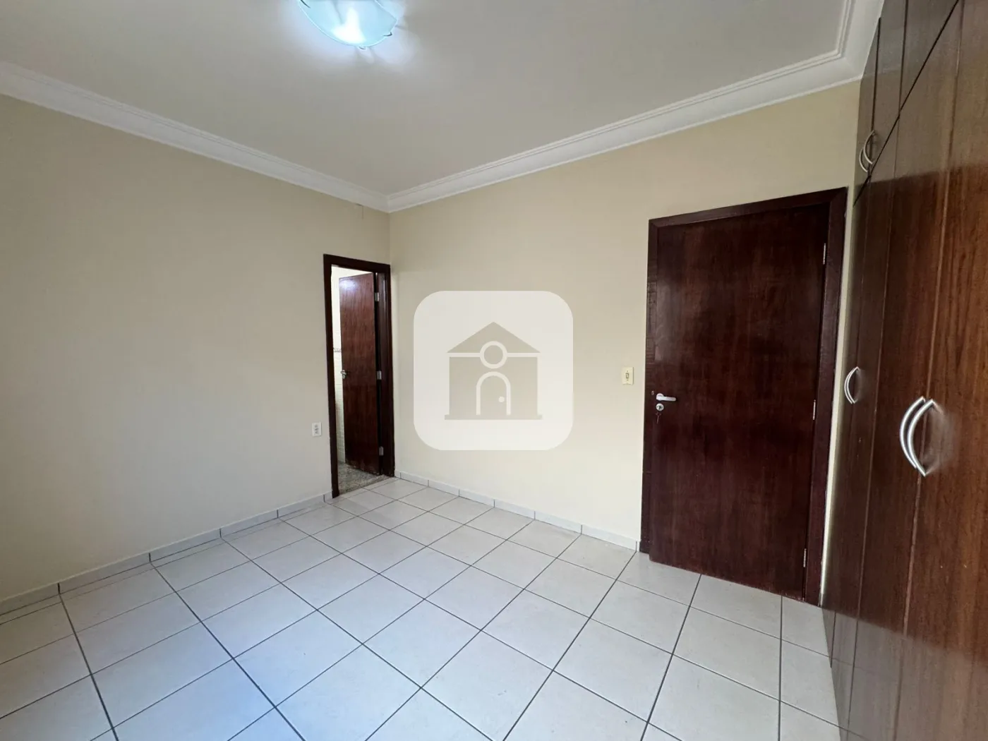Comprar Casa / Padrão em Uberlândia R$ 1.200.000,00 - Foto 12