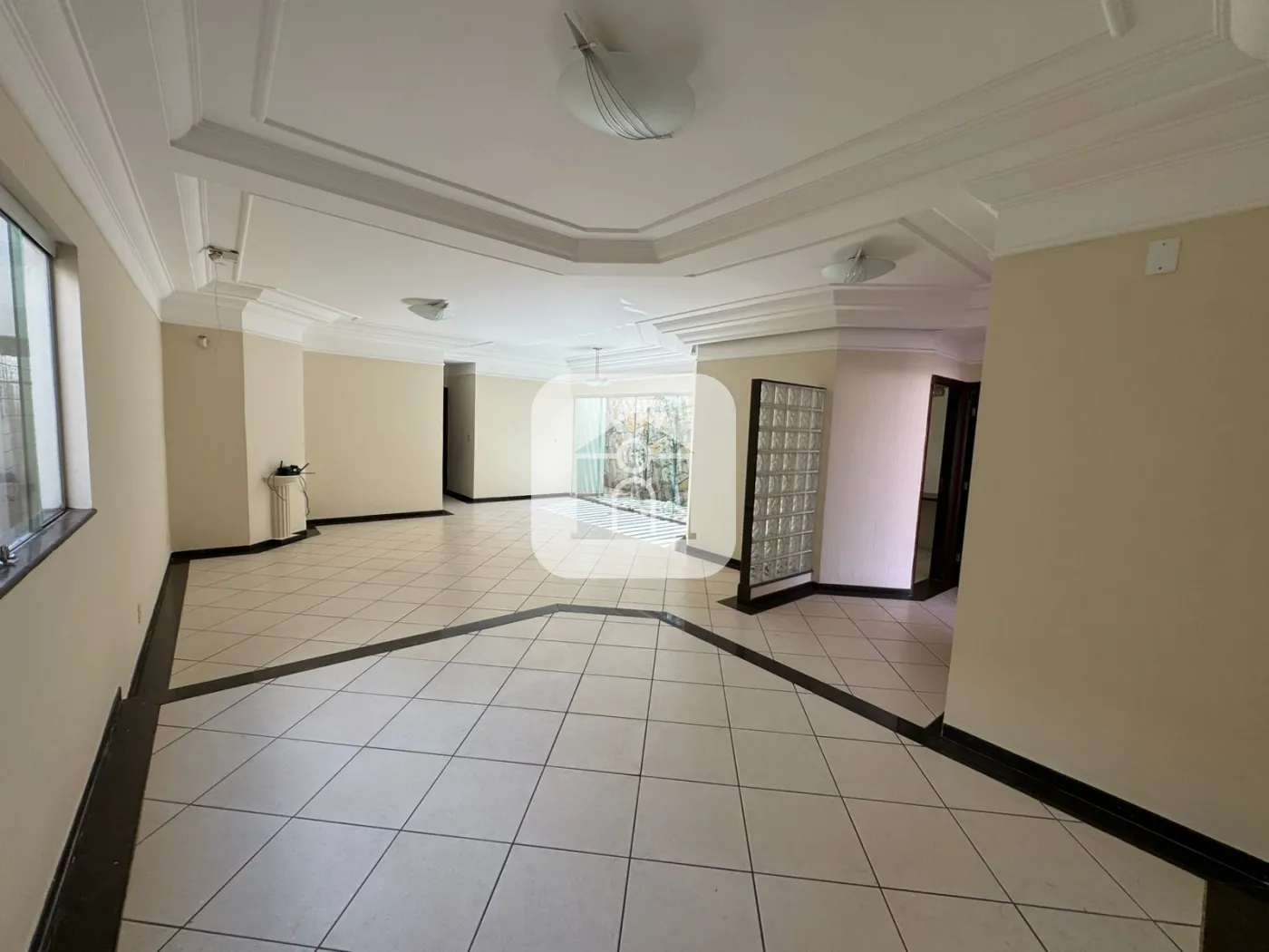 Comprar Casa / Padrão em Uberlândia R$ 1.200.000,00 - Foto 6