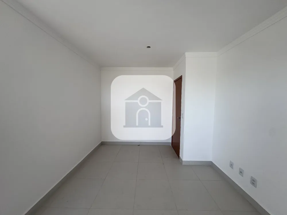 Alugar Apartamento / Padrão em Uberlândia R$ 1.300,00 - Foto 1