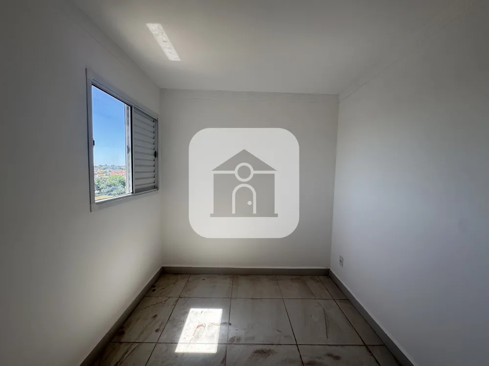 Alugar Apartamento / Padrão em Uberlândia R$ 1.300,00 - Foto 6
