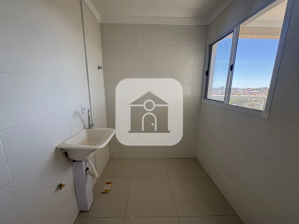 Alugar Apartamento / Padrão em Uberlândia R$ 1.300,00 - Foto 9