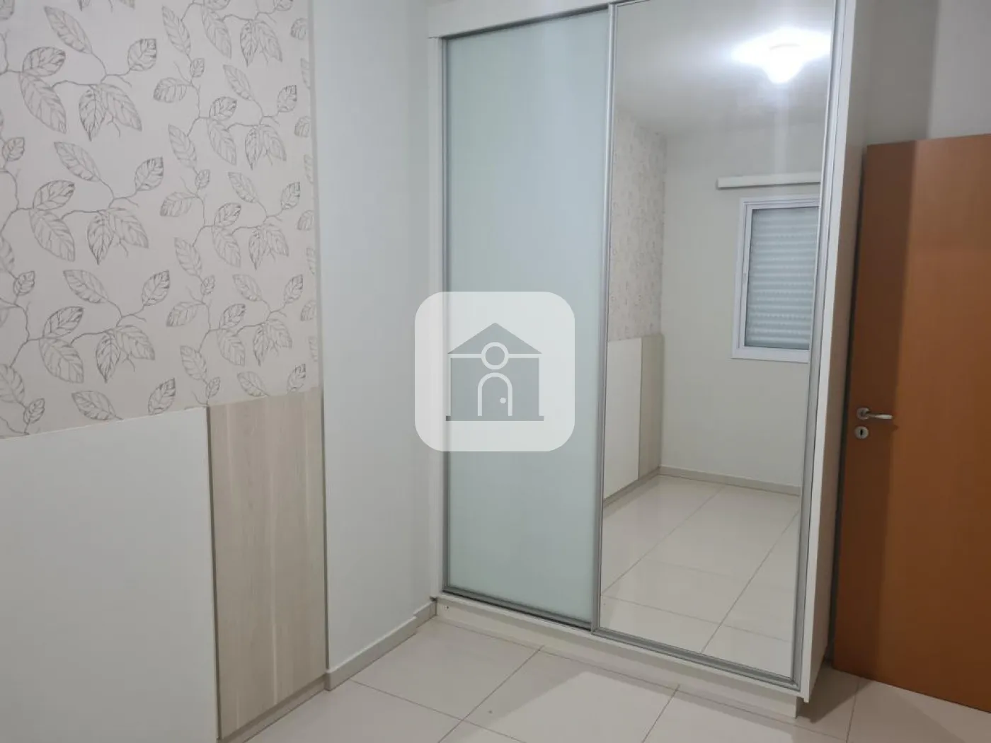 Comprar Apartamento / Padrão em Uberlândia R$ 660.000,00 - Foto 4