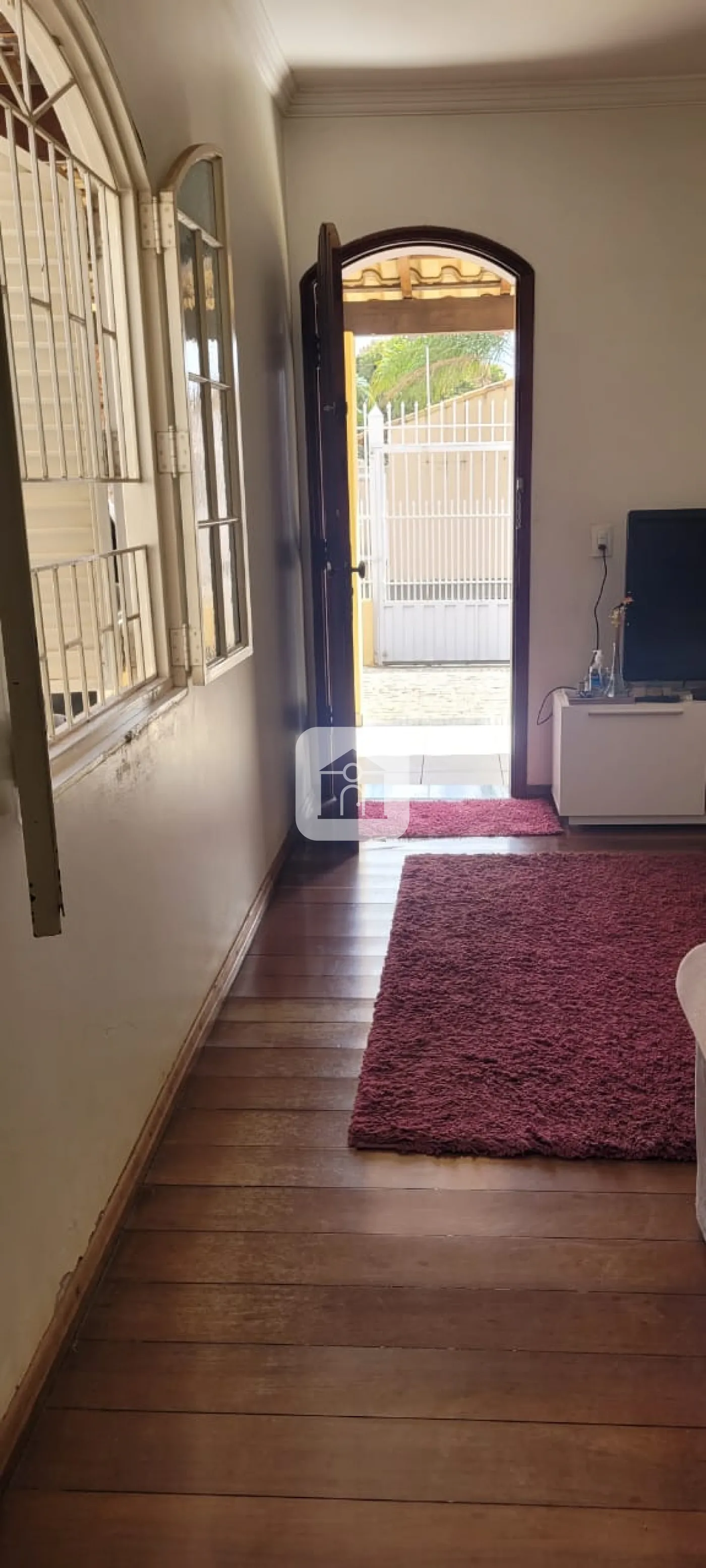 Comprar Casa / Padrão em Uberlândia R$ 950.000,00 - Foto 1