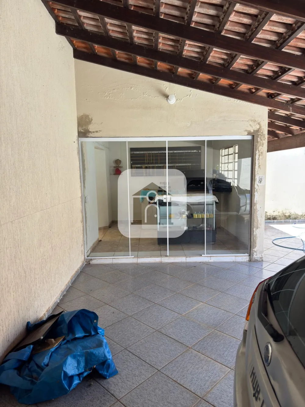 Alugar Casa / Padrão em Uberlândia R$ 2.500,00 - Foto 2