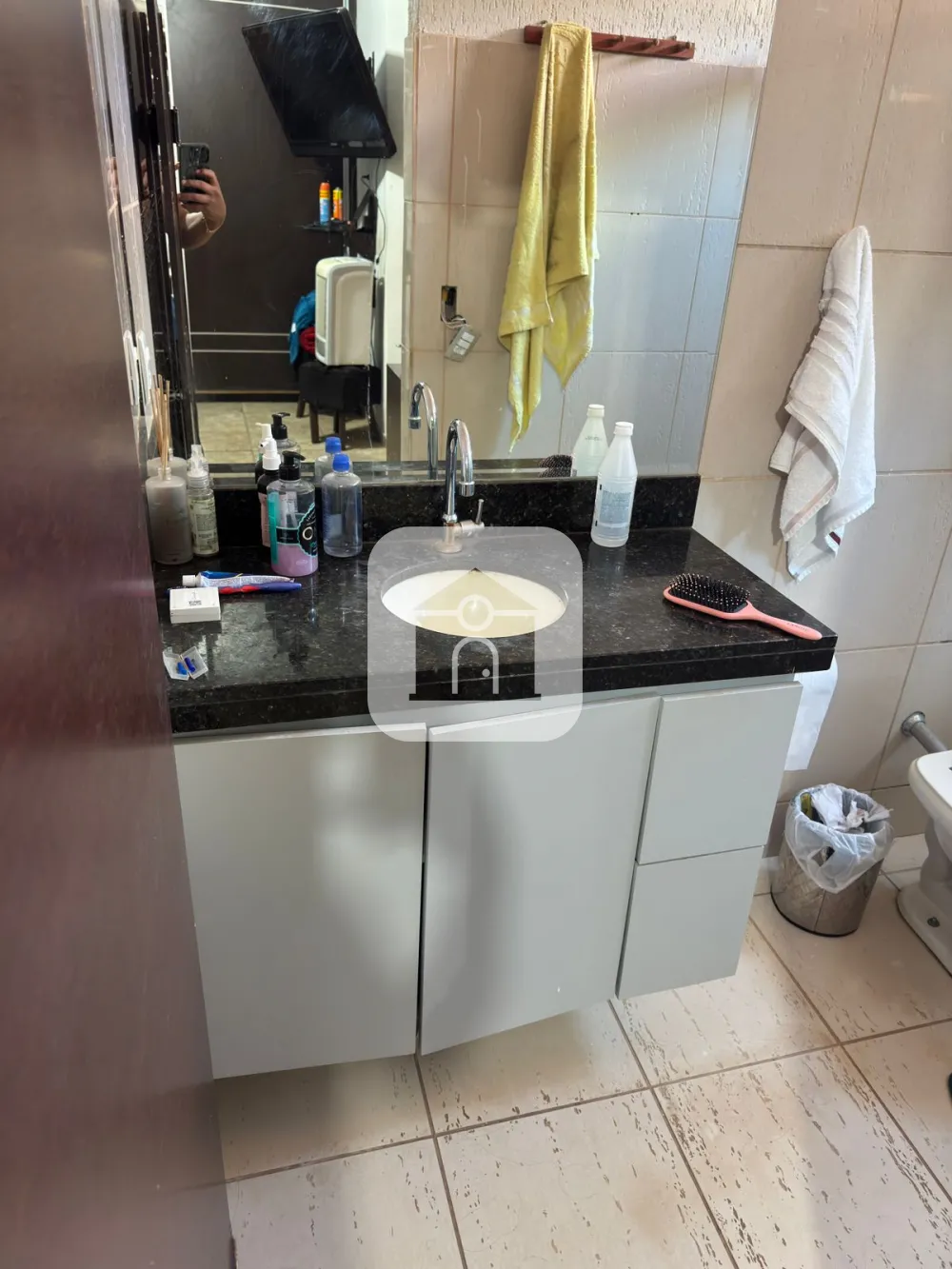 Alugar Casa / Padrão em Uberlândia R$ 2.500,00 - Foto 3