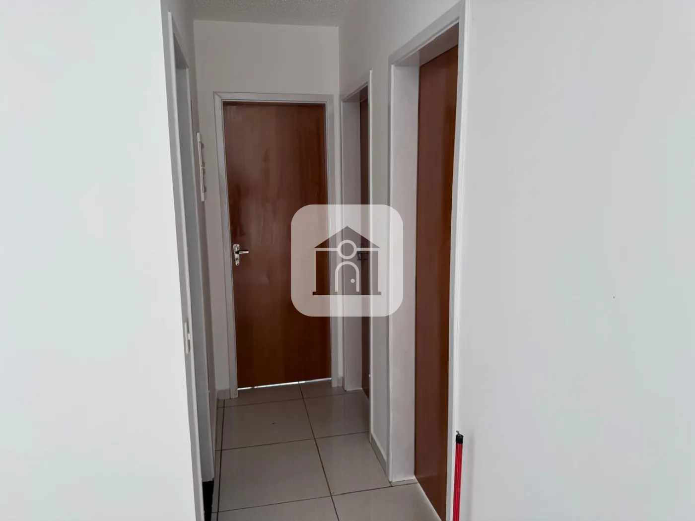 Comprar Apartamento / Padrão em Uberlândia R$ 200.000,00 - Foto 3