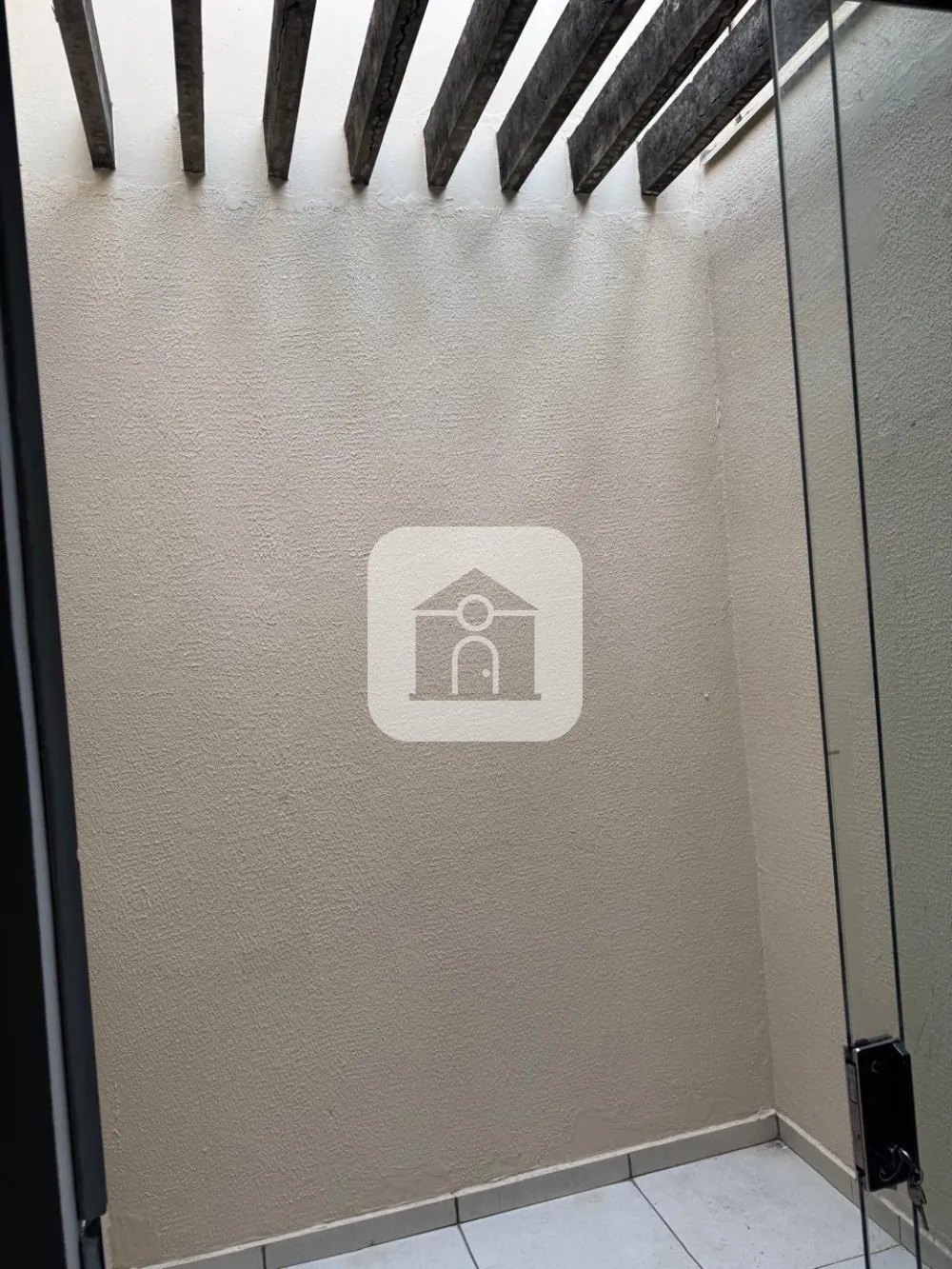 Alugar Casa / Padrão em Uberlândia R$ 1.900,00 - Foto 9