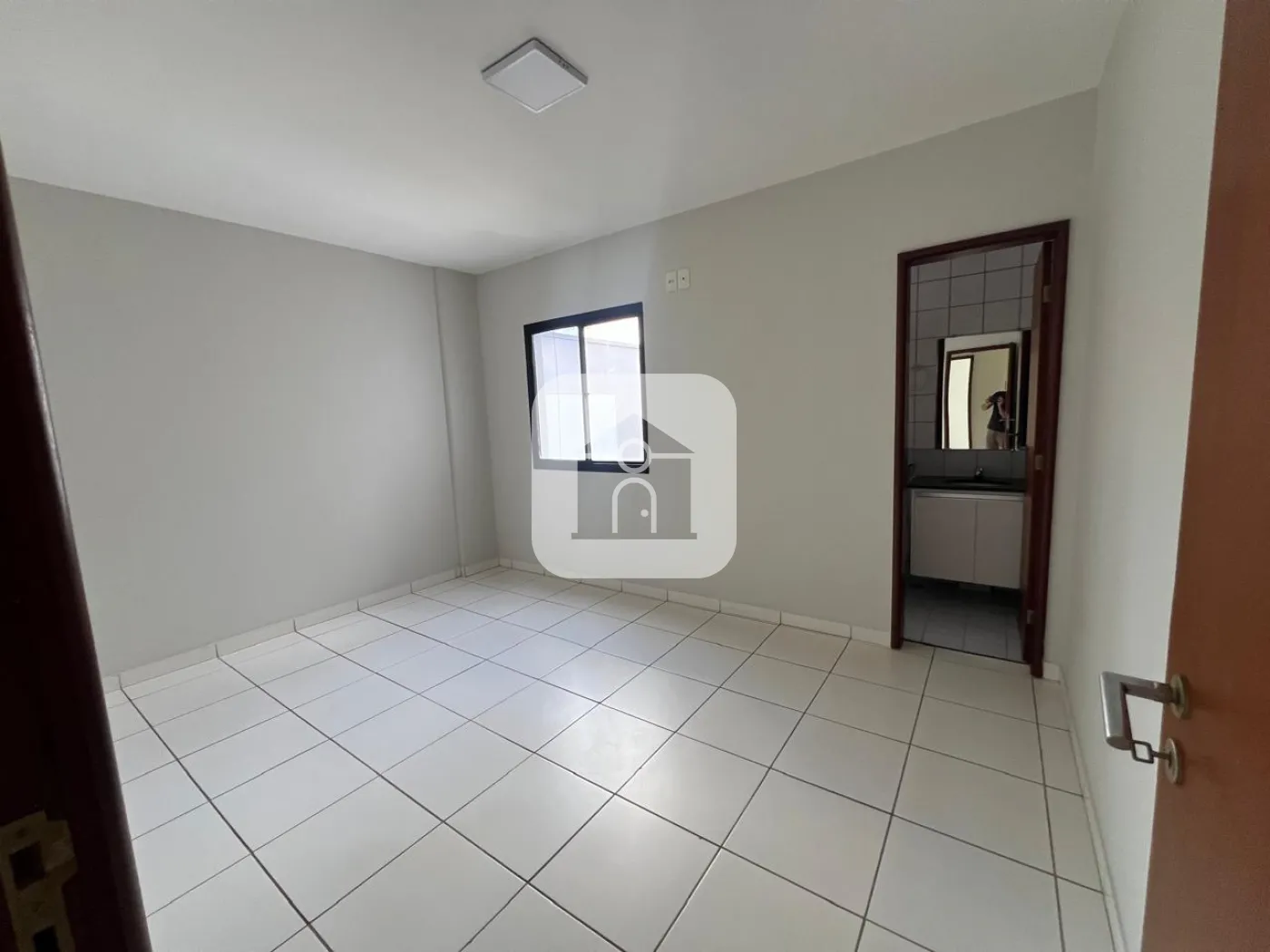 Comprar Apartamento / Padrão em Uberlandia R$ 290.000,00 - Foto 6