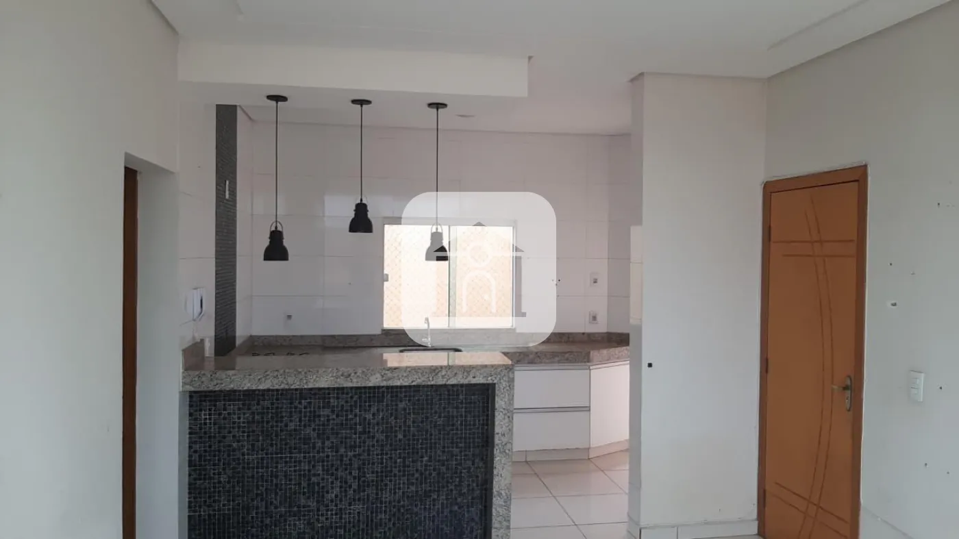 Comprar Apartamento / Padrão em Uberlândia R$ 250.000,00 - Foto 2