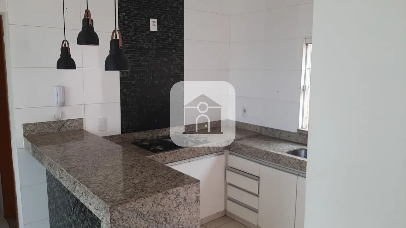 Comprar Apartamento / Padrão em Uberlândia R$ 250.000,00 - Foto 6