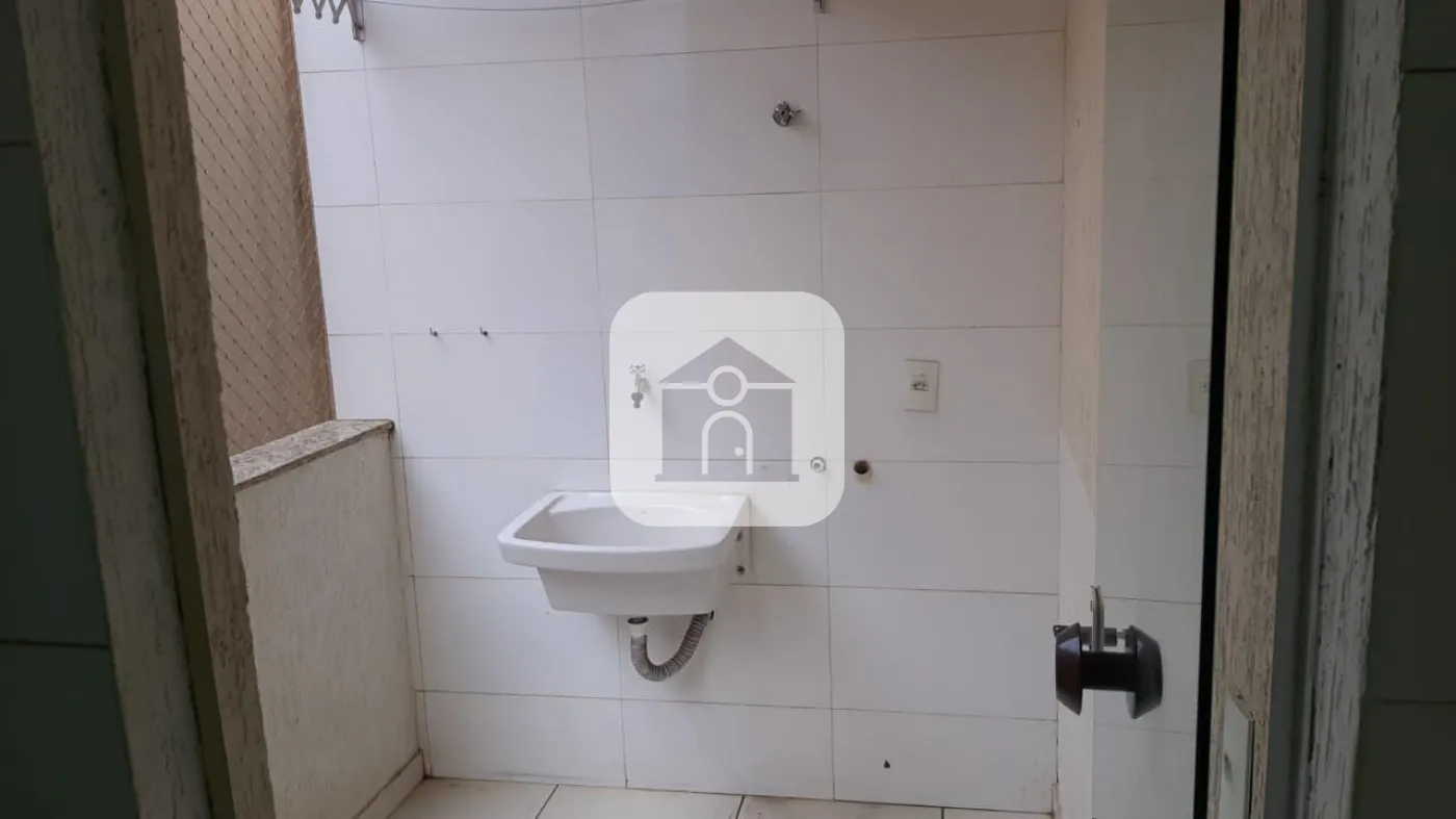 Comprar Apartamento / Padrão em Uberlândia R$ 250.000,00 - Foto 7