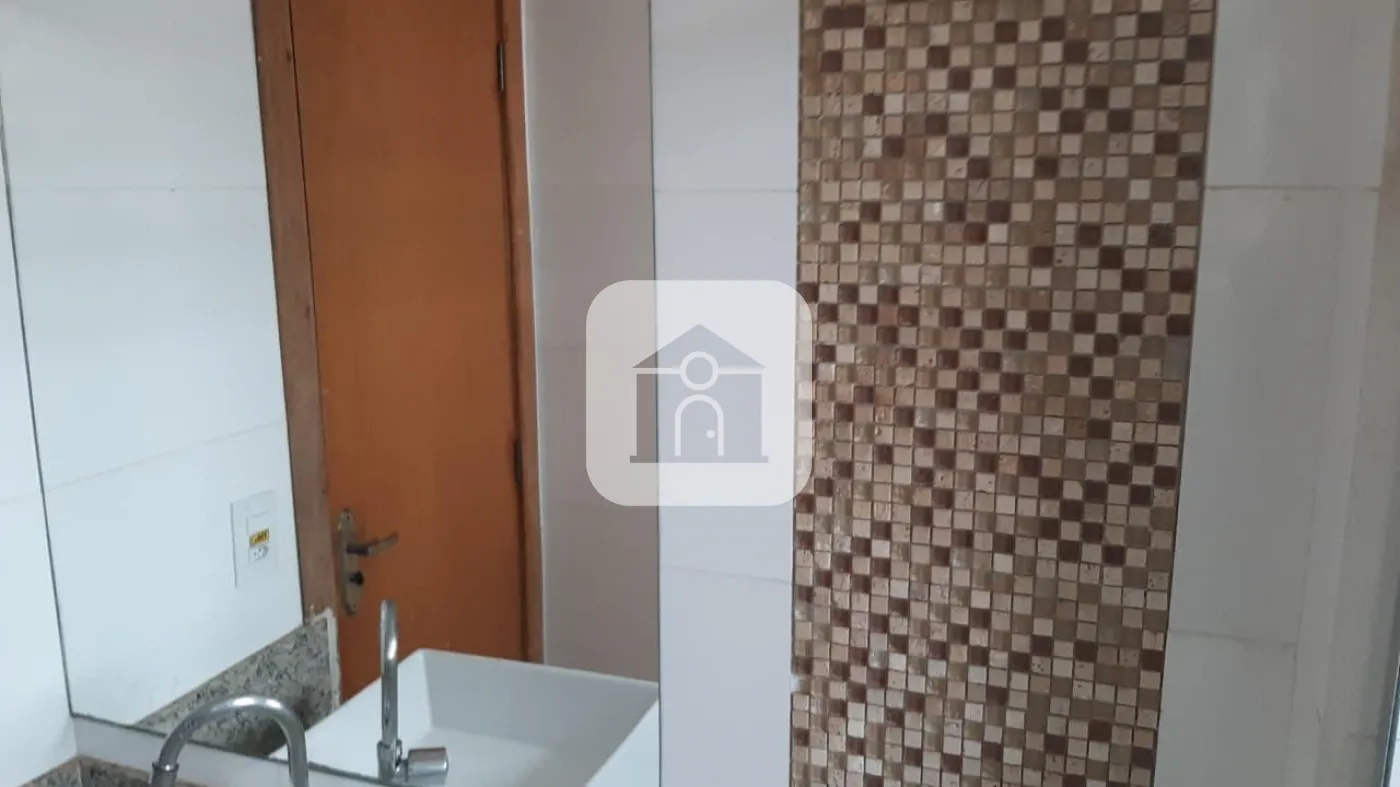 Comprar Apartamento / Padrão em Uberlândia R$ 250.000,00 - Foto 4