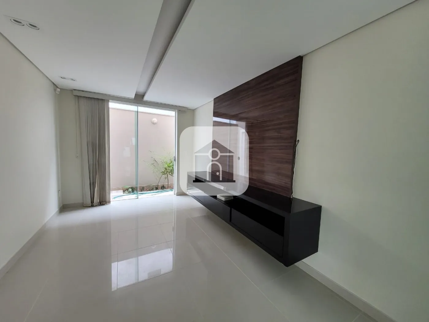 Comprar Casa / Sobrado em Uberlândia R$ 1.700.000,00 - Foto 12