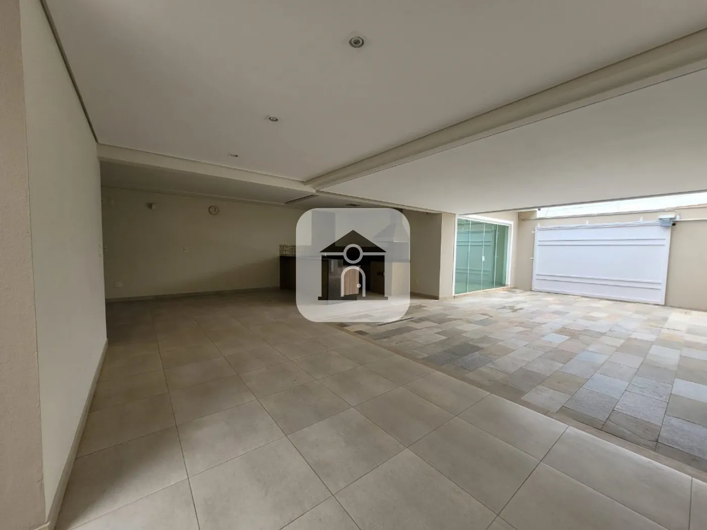 Comprar Casa / Sobrado em Uberlândia R$ 1.700.000,00 - Foto 3