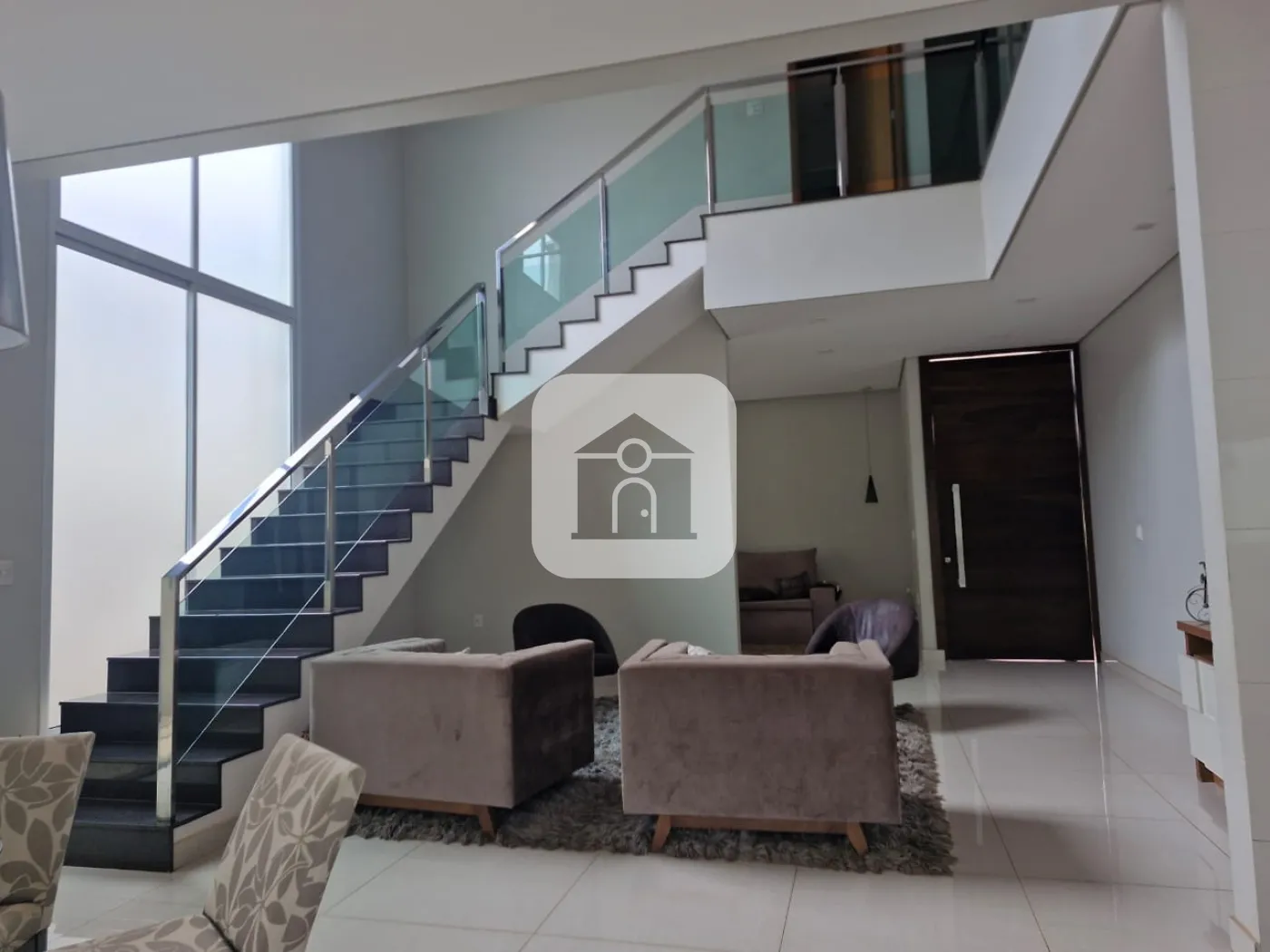 Alugar Casa / Condomínio ou Loteamento Fechado em Uberlândia R$ 13.000,00 - Foto 2