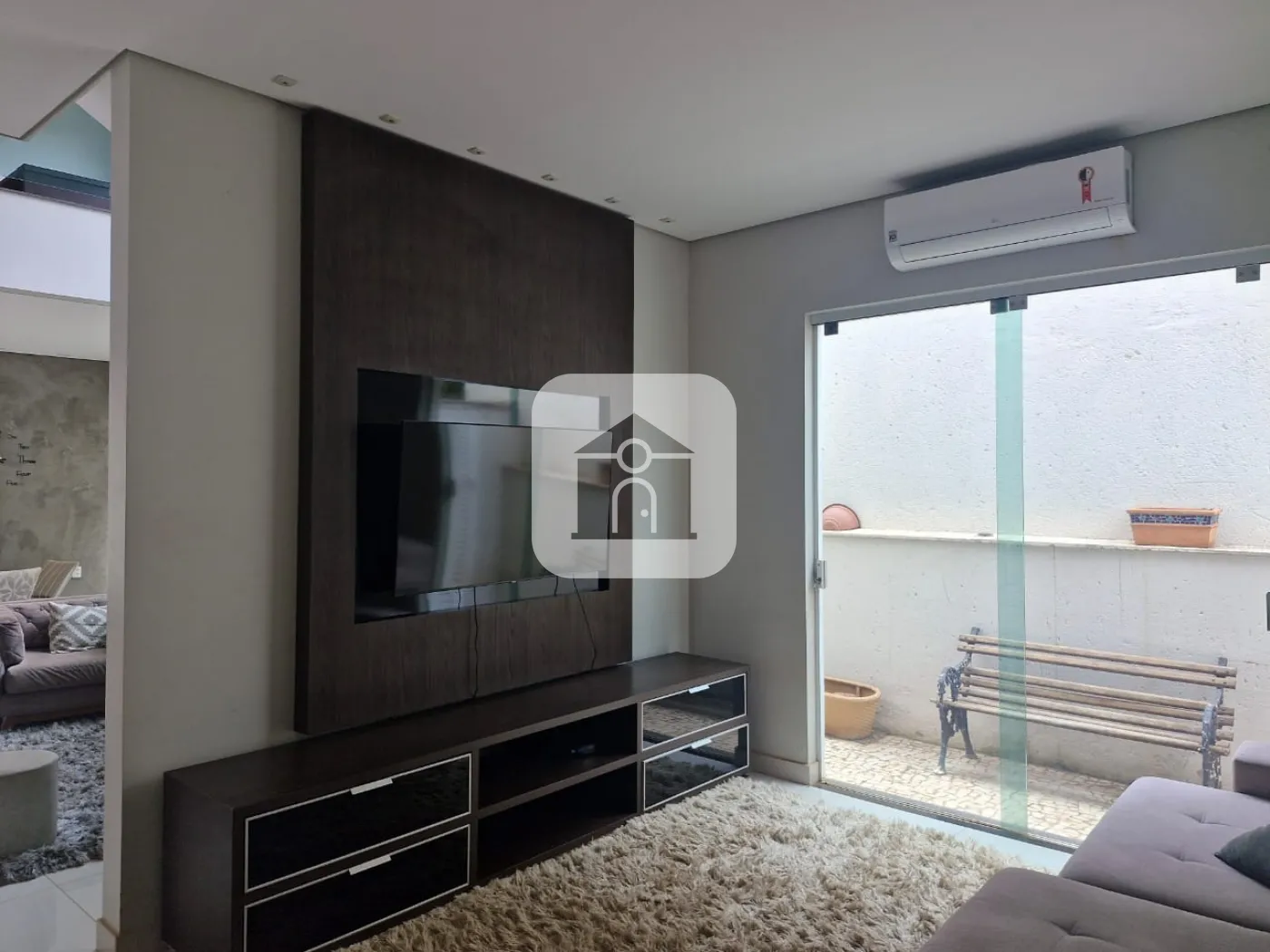 Alugar Casa / Condomínio ou Loteamento Fechado em Uberlândia R$ 13.000,00 - Foto 3