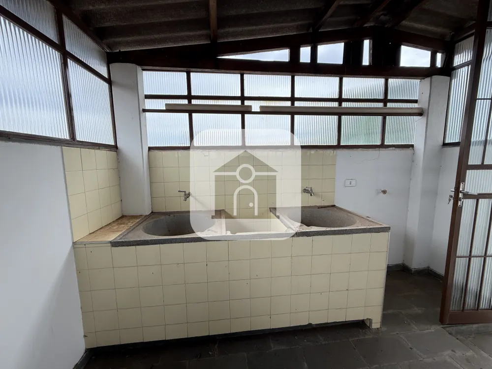 Alugar Apartamento / Sobrado em Uberlândia R$ 2.200,00 - Foto 4