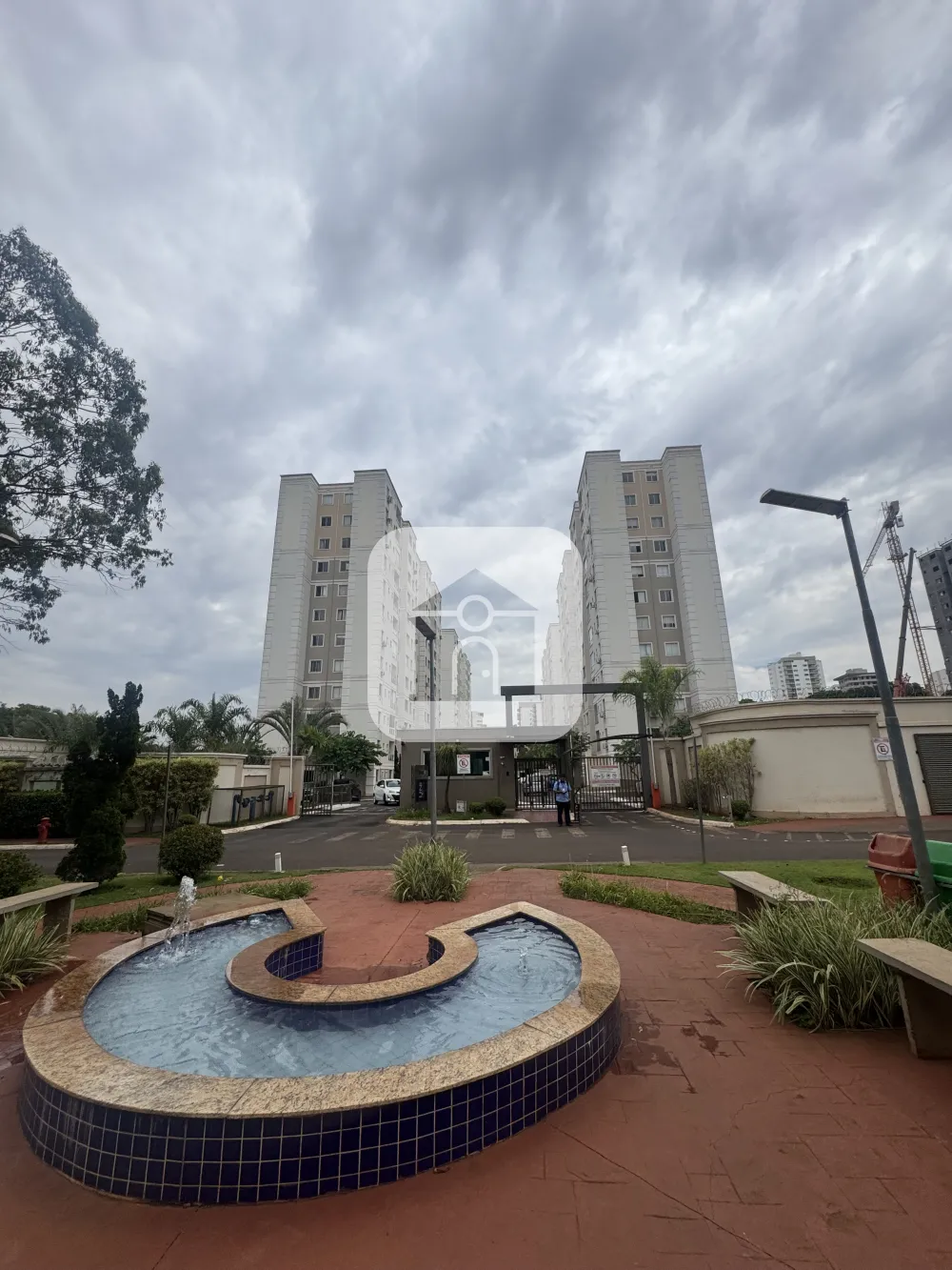 Alugar Apartamento / Padrão em Uberlandia R$ 1.800,00 - Foto 1