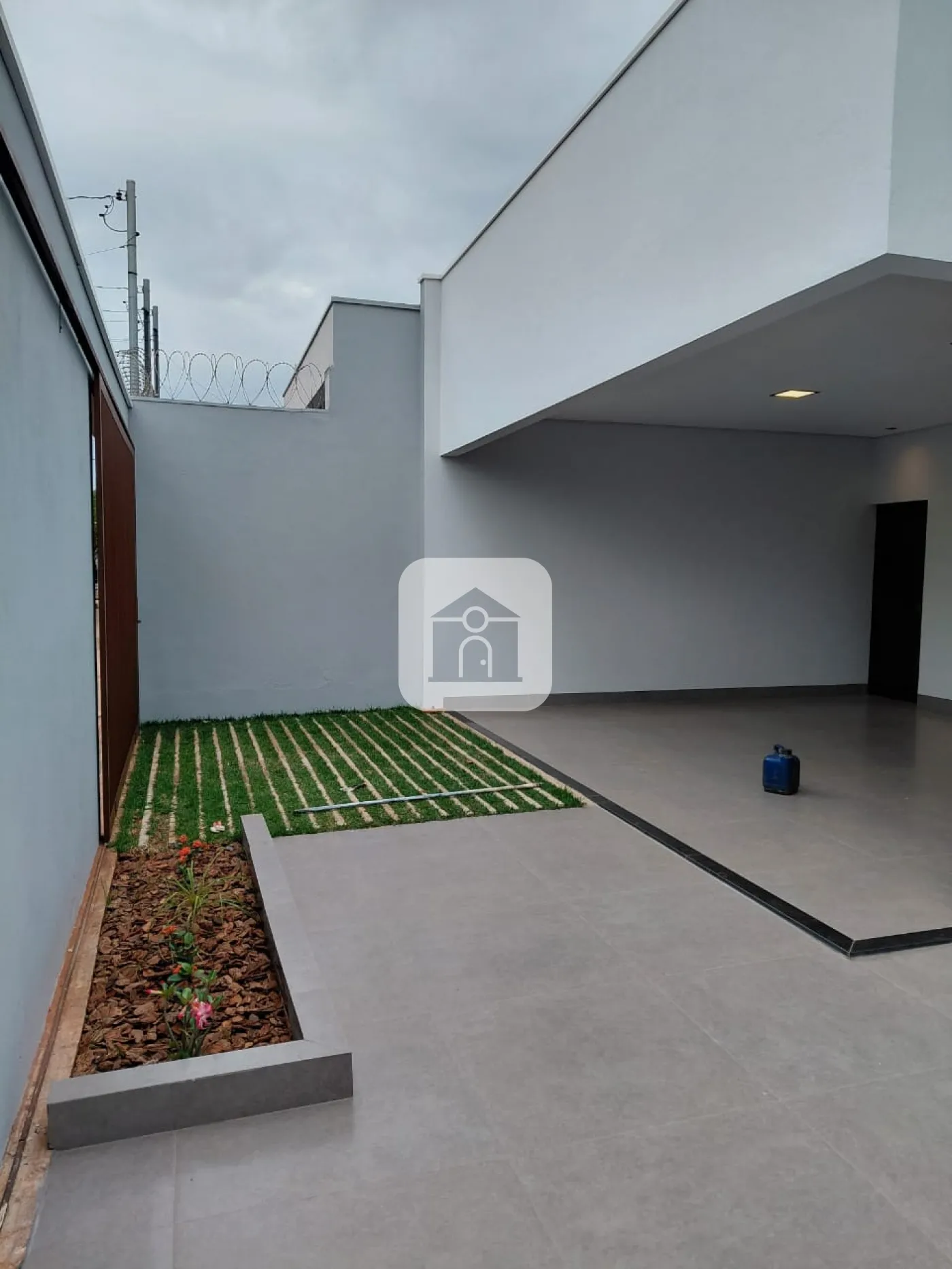 Comprar Casa / Padrão em Uberlândia R$ 850.000,00 - Foto 1