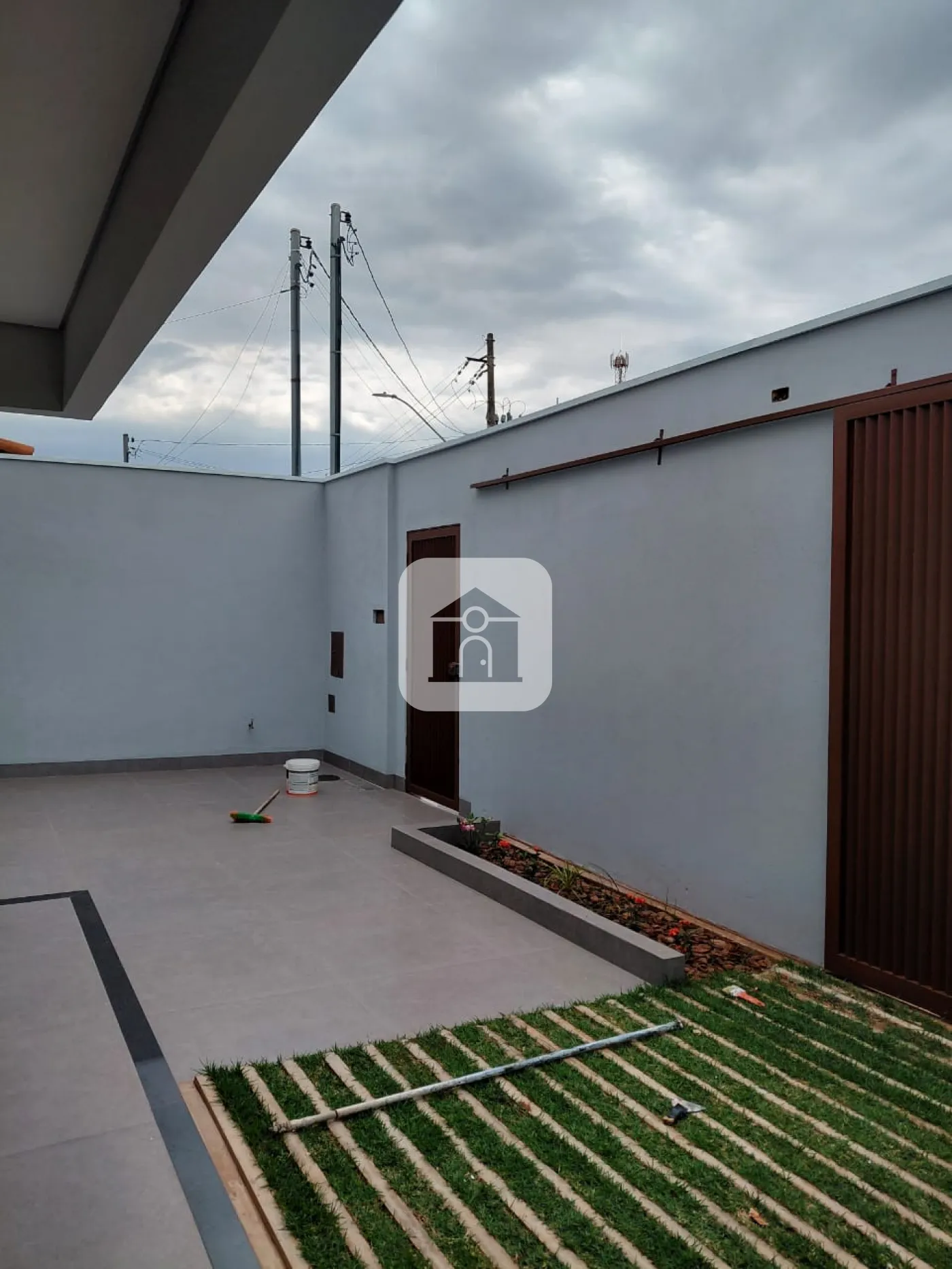 Comprar Casa / Padrão em Uberlândia R$ 850.000,00 - Foto 2
