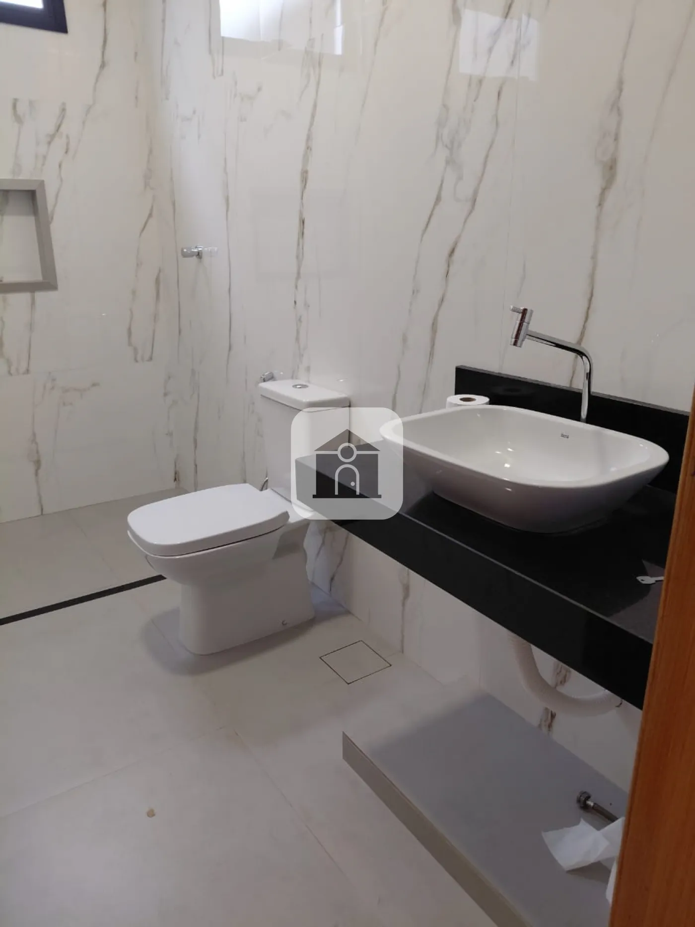 Comprar Casa / Padrão em Uberlândia R$ 850.000,00 - Foto 13