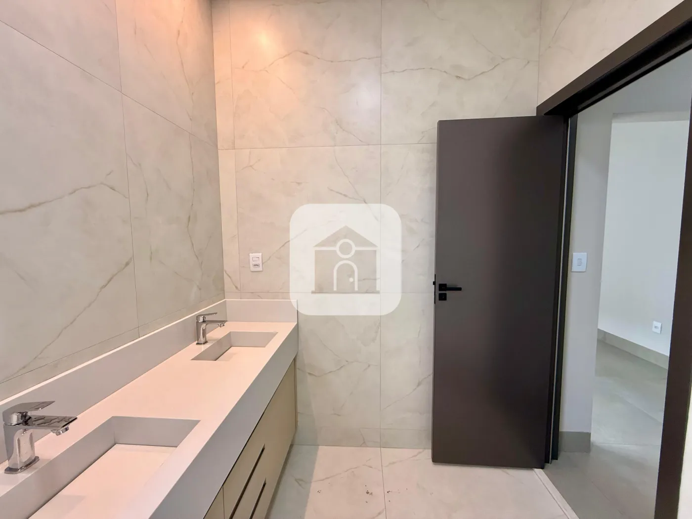 Comprar Casa / Condomínio ou Loteamento Fechado em Uberlândia R$ 2.080.000,00 - Foto 21