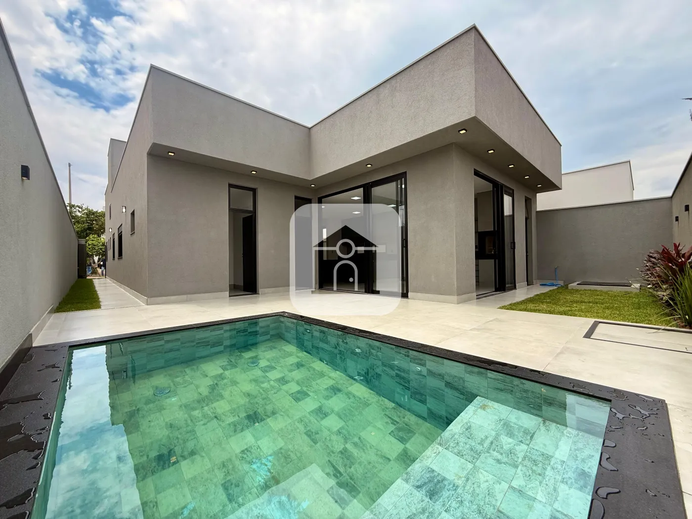 Comprar Casa / Condomínio ou Loteamento Fechado em Uberlândia R$ 2.080.000,00 - Foto 27