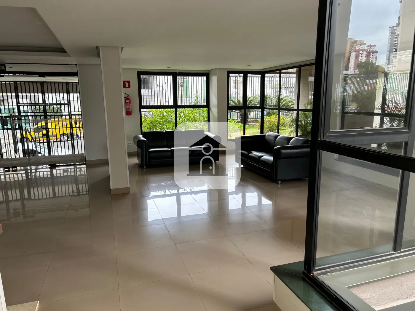 Comprar Apartamento / Padrão em Uberlandia R$ 600.000,00 - Foto 2