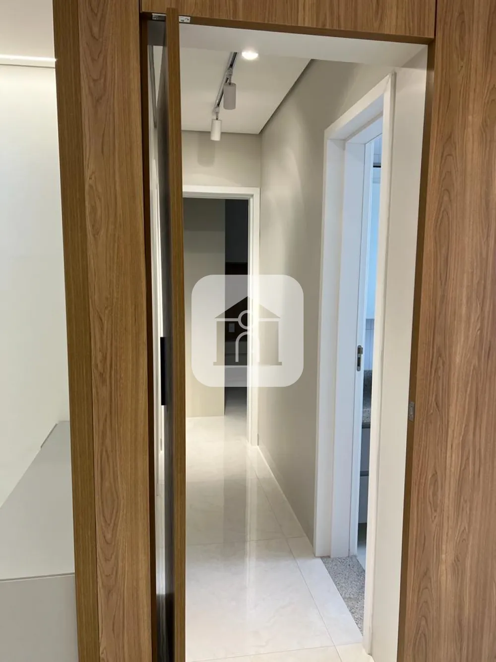 Comprar Apartamento / Padrão em Uberlândia R$ 600.000,00 - Foto 3