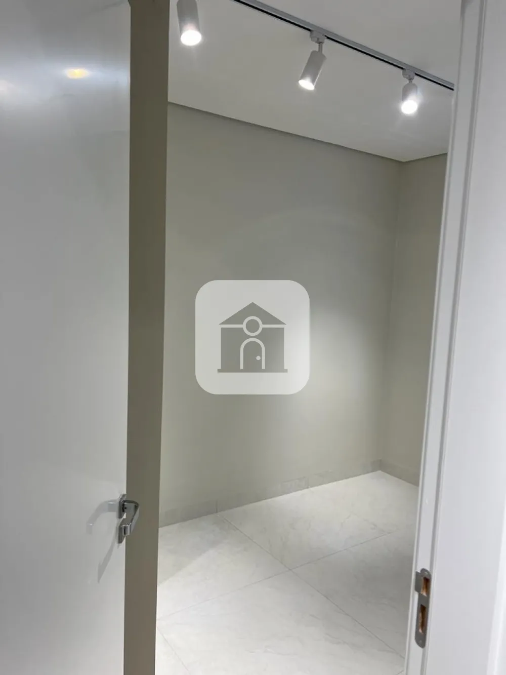 Comprar Apartamento / Padrão em Uberlândia R$ 600.000,00 - Foto 4