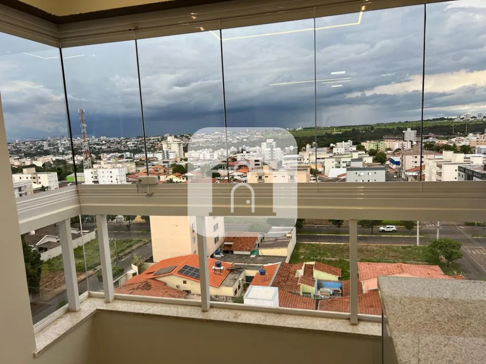 Comprar Apartamento / Padrão em Uberlândia R$ 600.000,00 - Foto 16