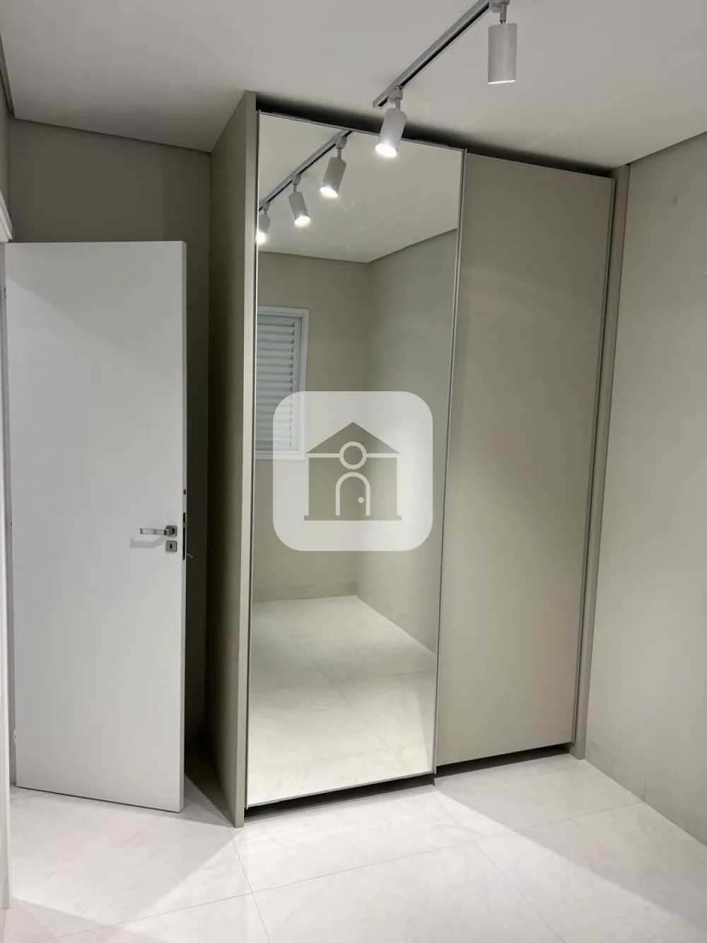 Comprar Apartamento / Padrão em Uberlândia R$ 600.000,00 - Foto 5