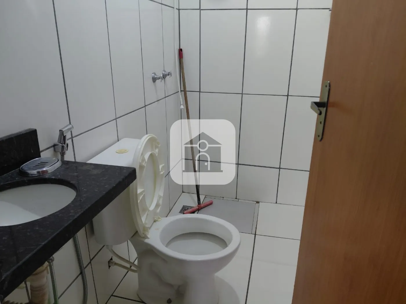 Comprar Casa / Padrão em Uberlândia R$ 280.000,00 - Foto 7