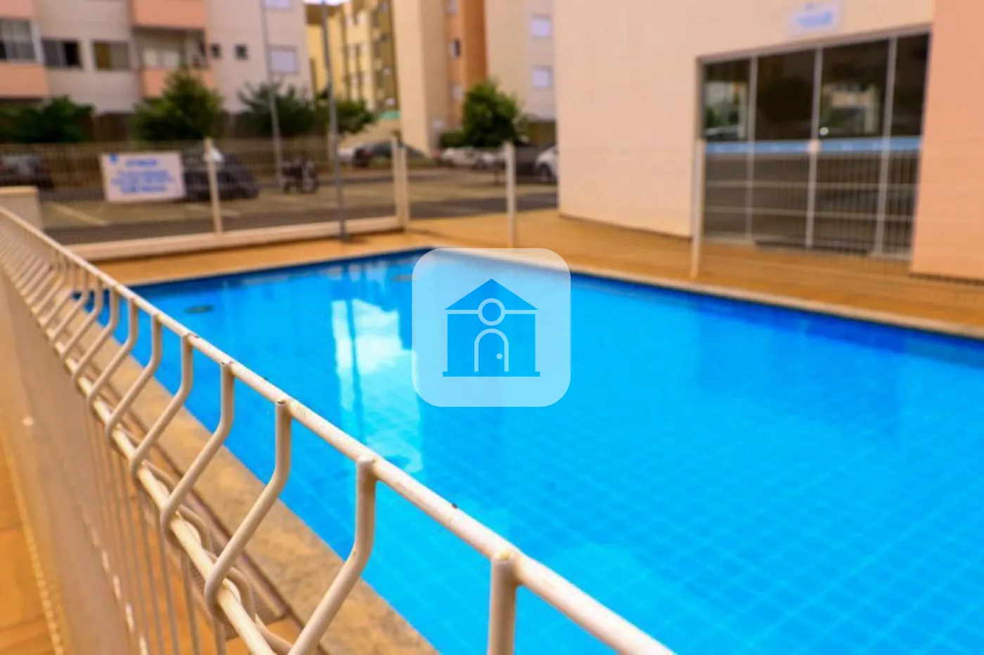 Comprar Apartamento / Padrão em Uberlandia R$ 300.000,00 - Foto 3