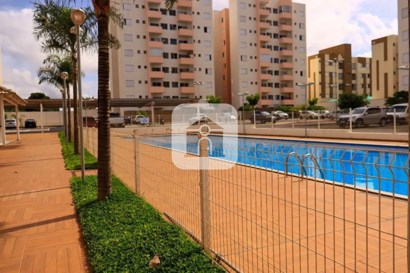 Comprar Apartamento / Padrão em Uberlandia R$ 300.000,00 - Foto 4