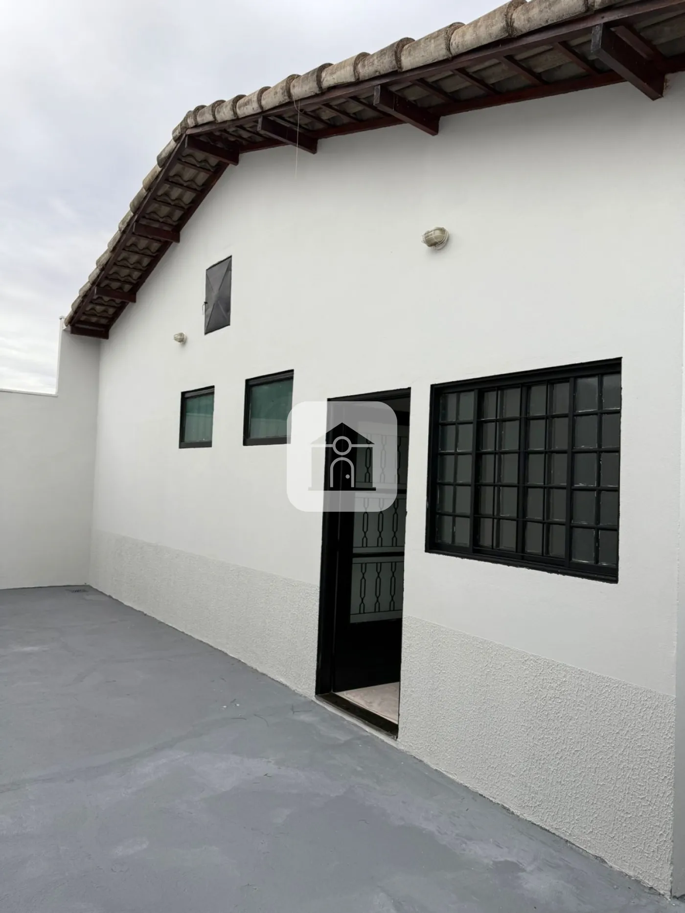 Comprar Casa / Padrão em Uberlândia R$ 310.000,00 - Foto 1