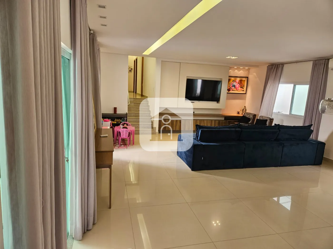 Comprar Casa / Condomínio ou Loteamento Fechado em Uberlândia R$ 2.500.000,00 - Foto 1