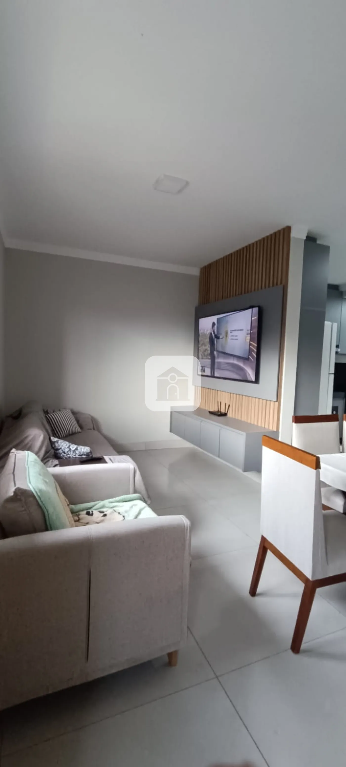 Comprar Apartamento / Padrão em Uberlândia R$ 450.000,00 - Foto 1