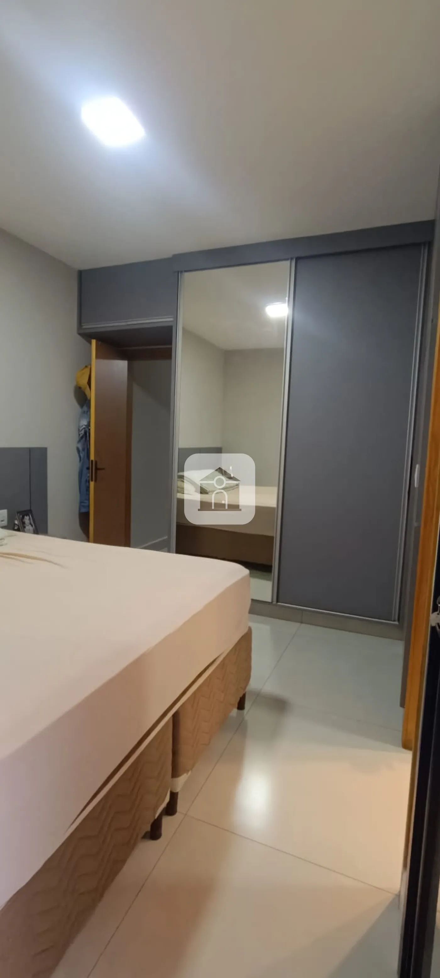 Comprar Apartamento / Padrão em Uberlândia R$ 450.000,00 - Foto 9