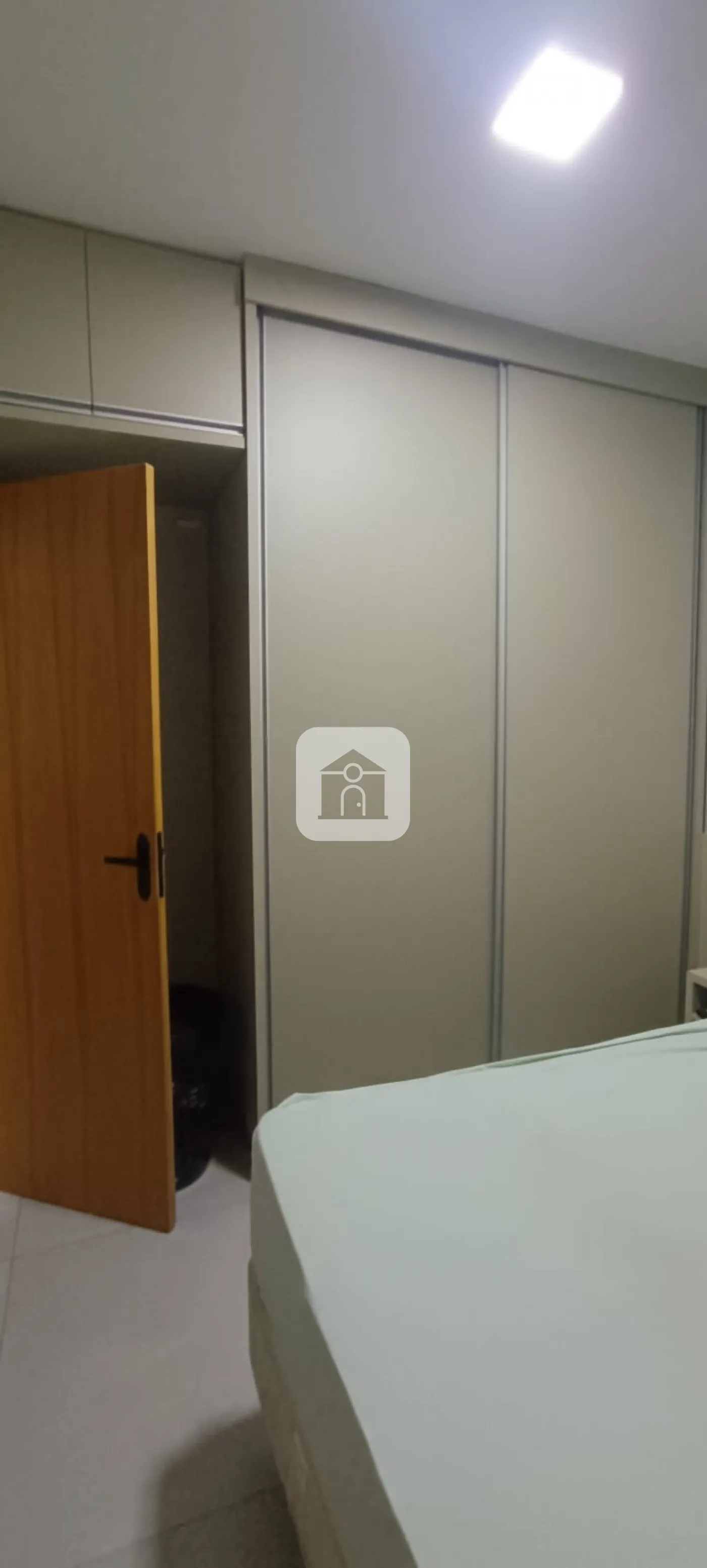 Comprar Apartamento / Padrão em Uberlândia R$ 450.000,00 - Foto 5