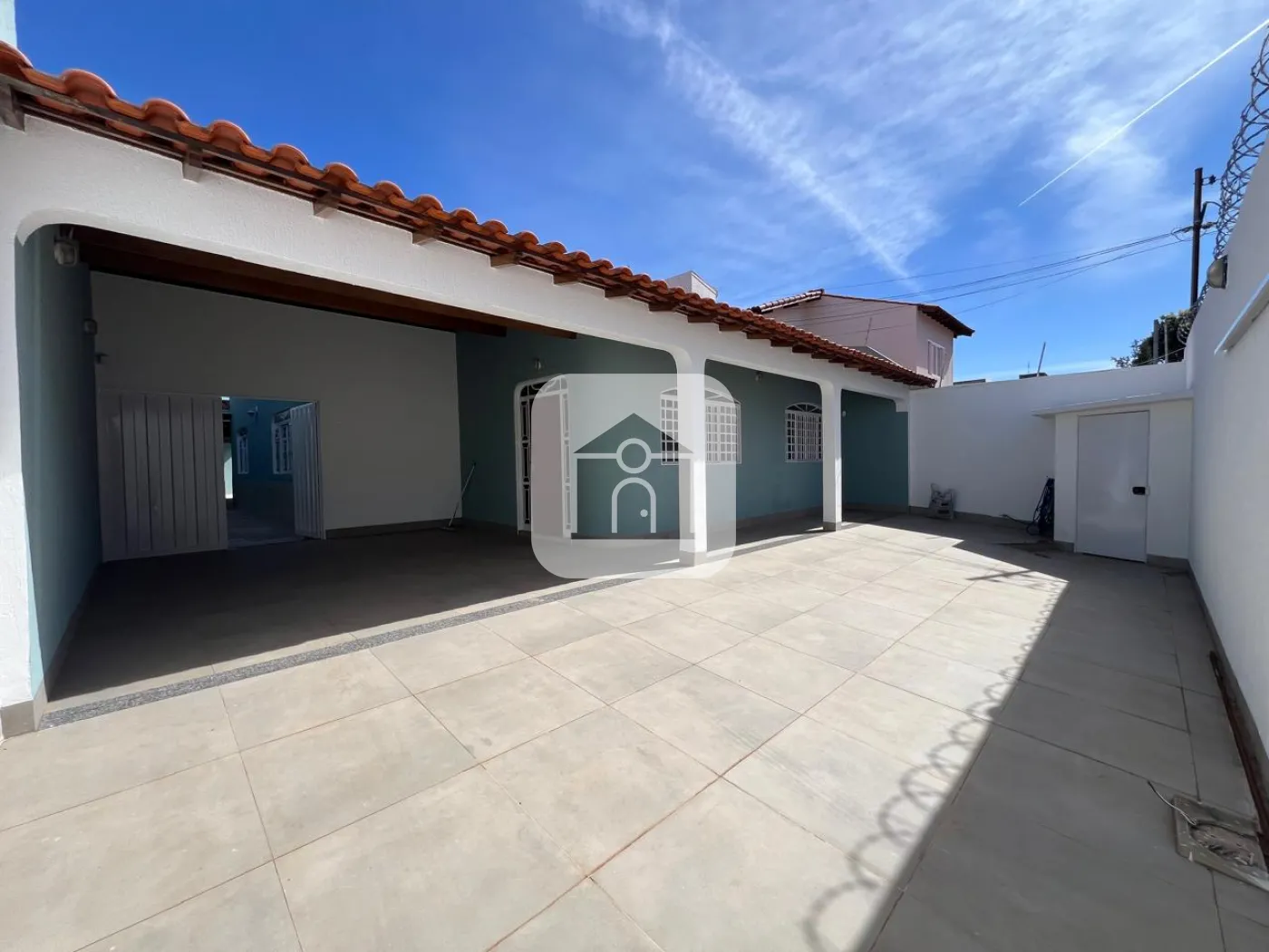 Comprar Casa / Padrão em Uberlândia R$ 890.000,00 - Foto 2