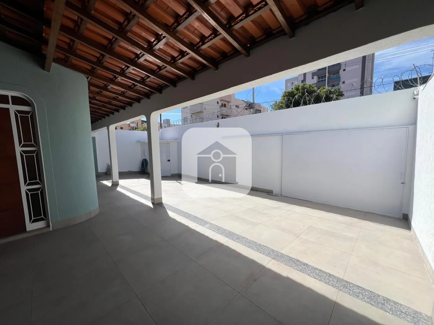 Comprar Casa / Padrão em Uberlândia R$ 890.000,00 - Foto 3