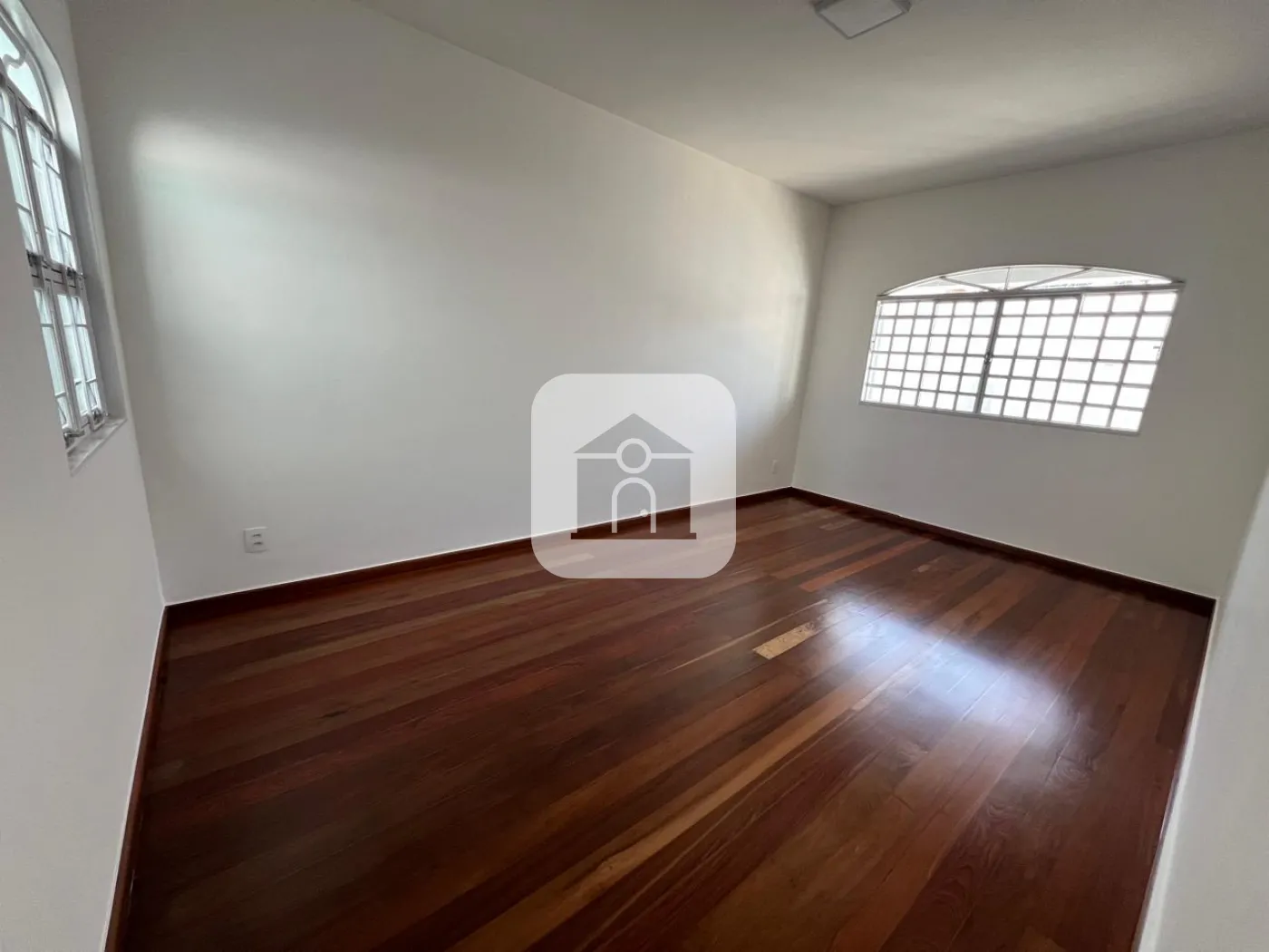 Comprar Casa / Padrão em Uberlândia R$ 890.000,00 - Foto 10