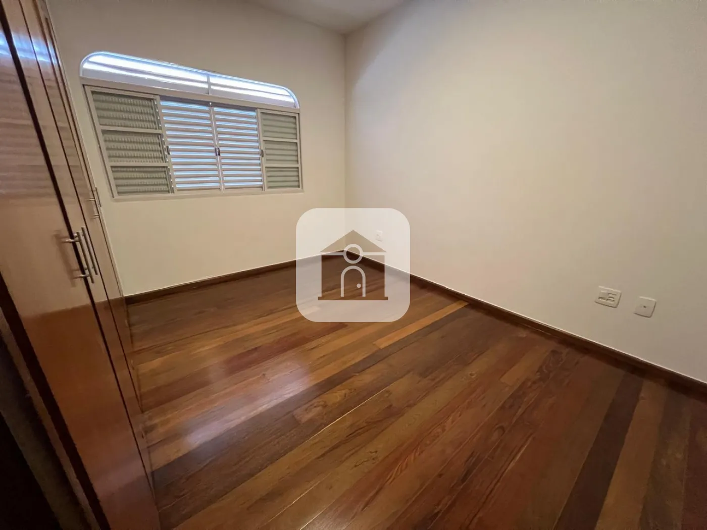 Comprar Casa / Padrão em Uberlândia R$ 890.000,00 - Foto 12