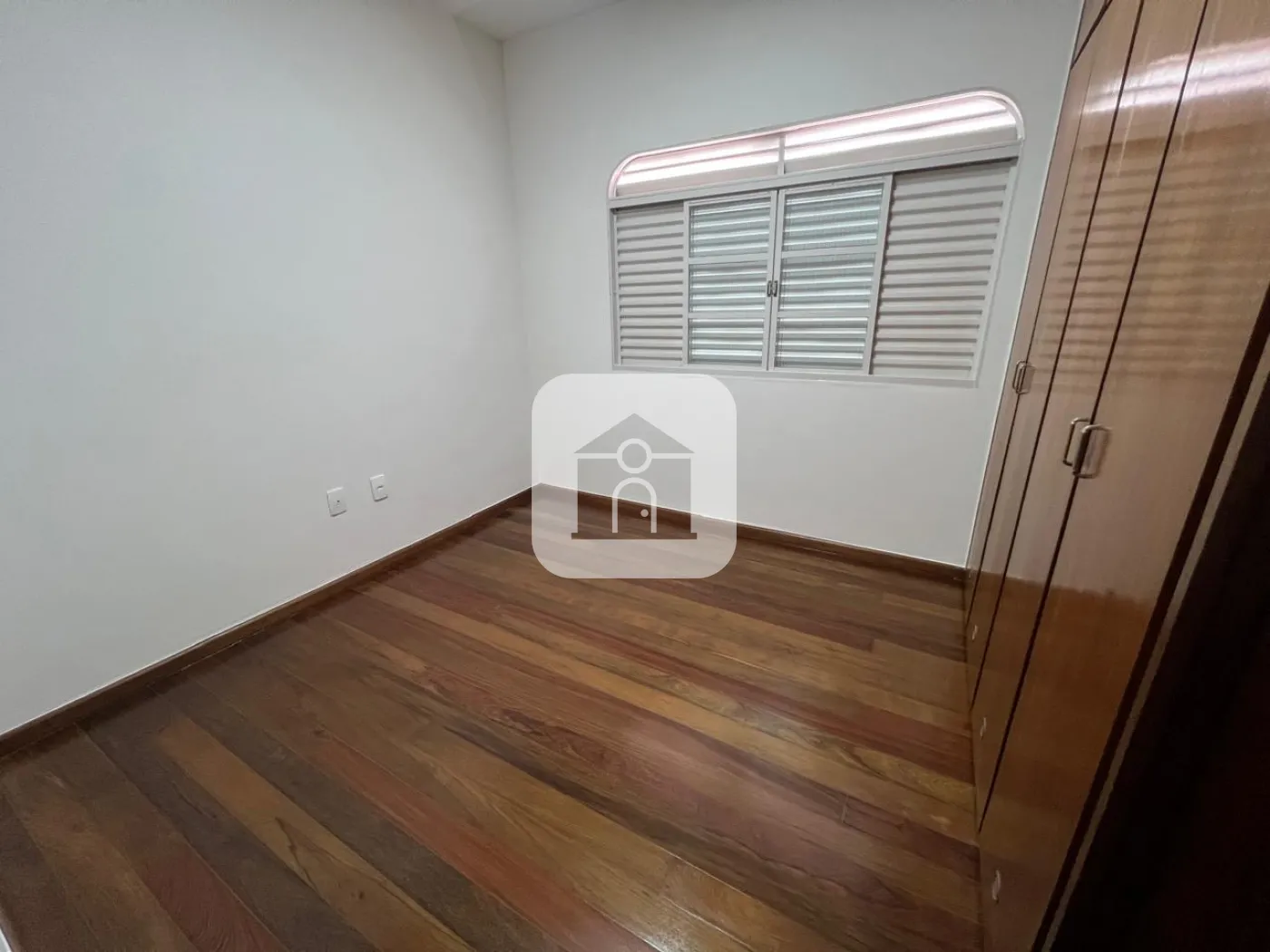Comprar Casa / Padrão em Uberlândia R$ 890.000,00 - Foto 14