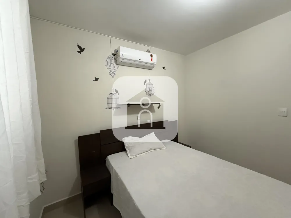 Alugar Apartamento / Padrão em Uberlândia R$ 2.300,00 - Foto 1