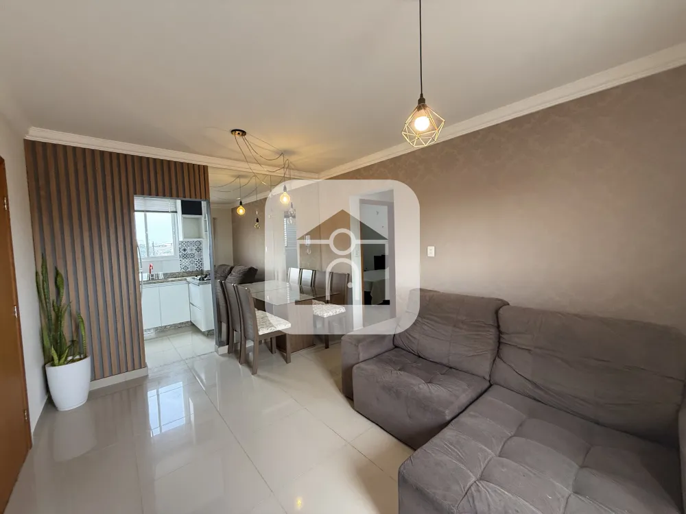 Alugar Apartamento / Padrão em Uberlândia R$ 2.300,00 - Foto 3