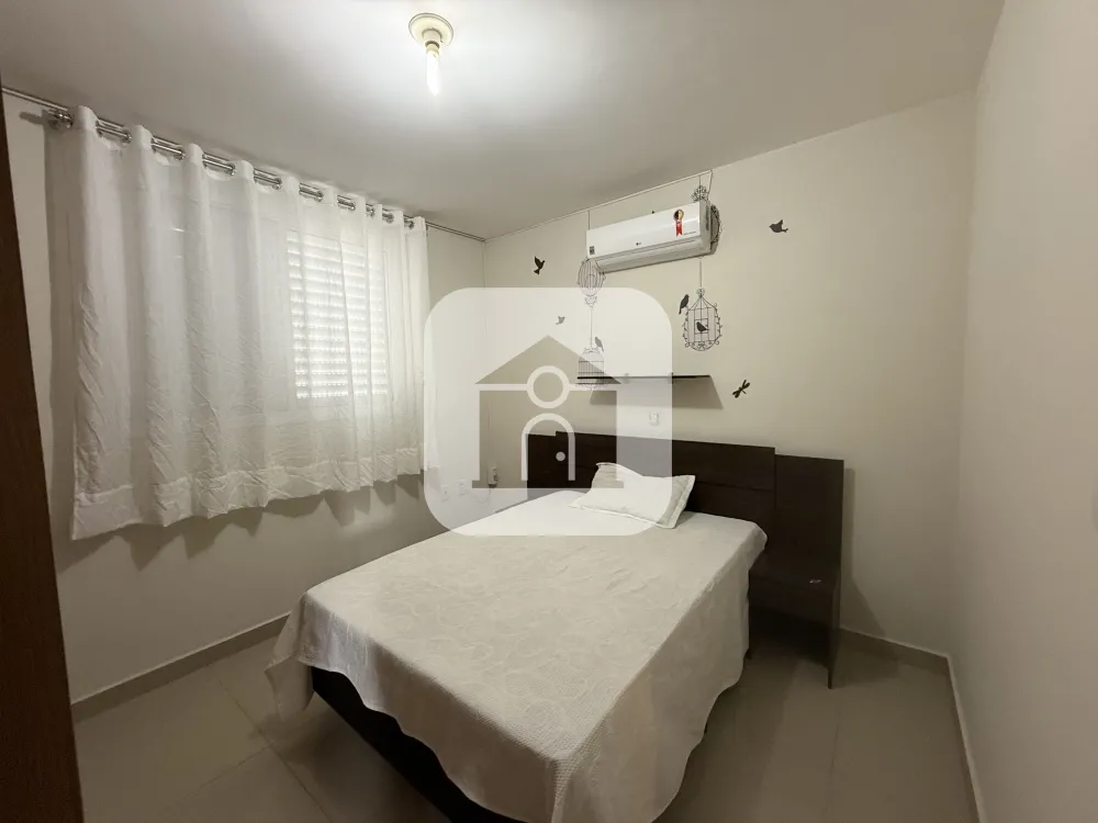 Alugar Apartamento / Padrão em Uberlândia R$ 2.300,00 - Foto 7