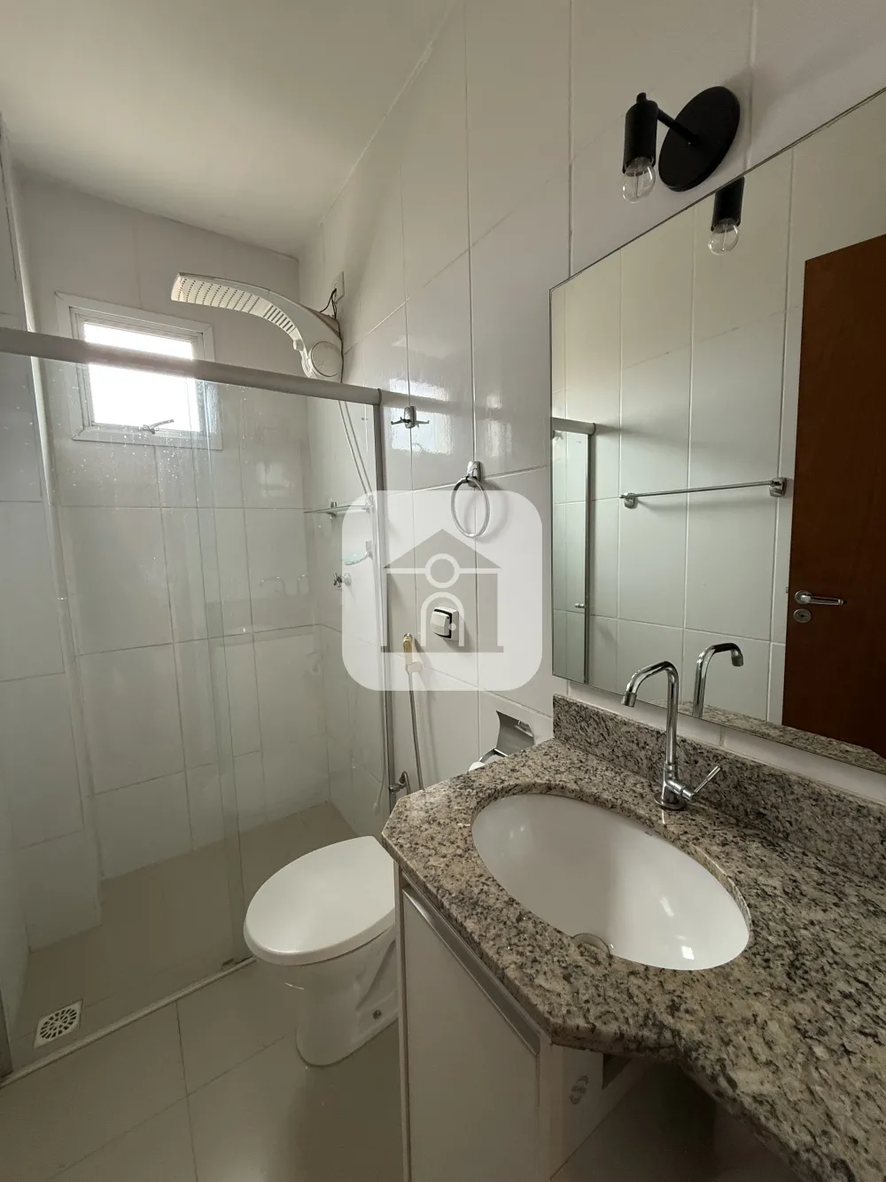 Alugar Apartamento / Padrão em Uberlândia R$ 2.300,00 - Foto 13