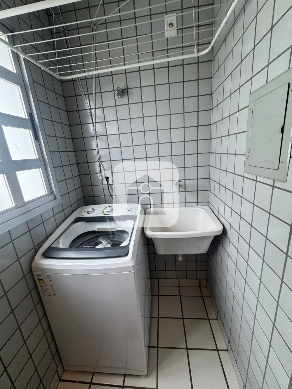 Alugar Apartamento / Padrão em Uberlândia R$ 2.300,00 - Foto 8